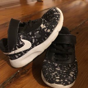 Nike Sneakers toddler 6